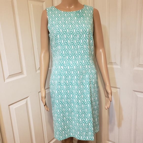 NEW! Mario Serrani Sleeveless Shift Dress- 8 - Picture 4 of 13